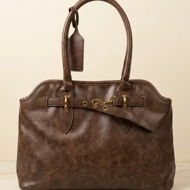 Borsa Tote Elegante con Chiusura Gold a Moschettone
