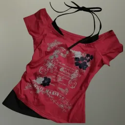 T-shirt con Stampa Floreale e Dettagli Neri Rossa